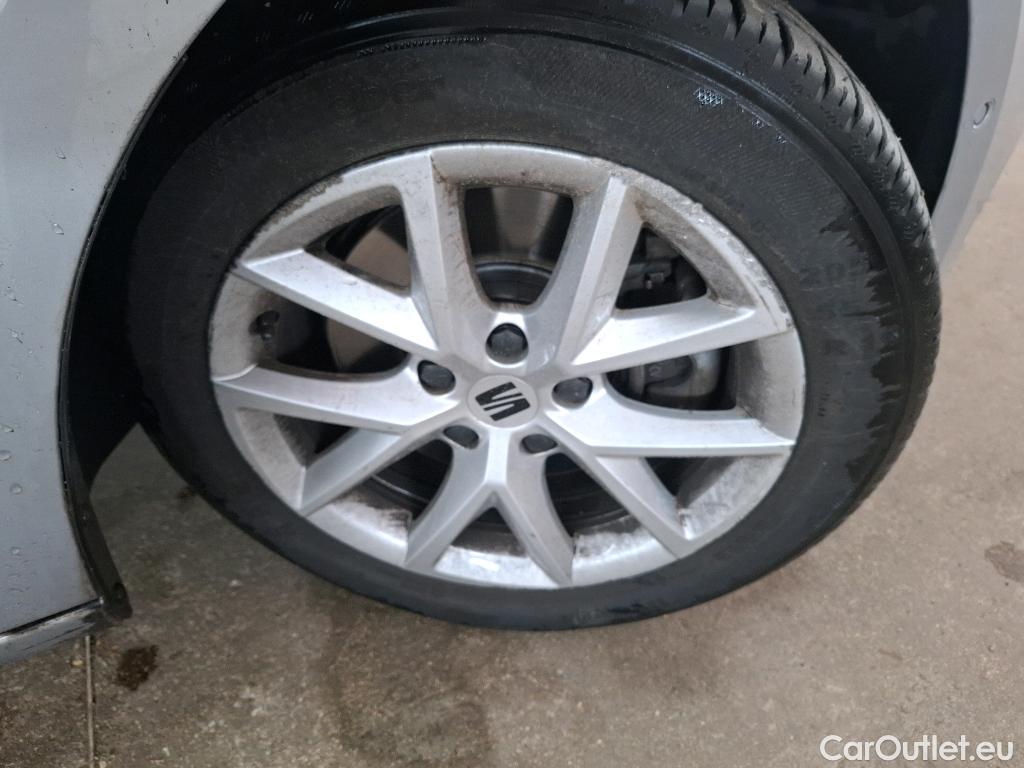  Seat  Leon SEAT  Sportstourer / 2020 / 5P / Break 2.0 TDI 150 DSG S&S Style Business #8