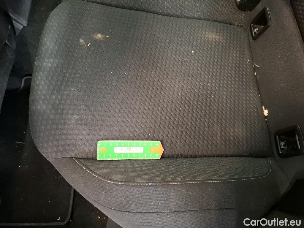  Volkswagen  Polo VOLKSWAGEN  / 2017 / 5P / Berline 1.0 80 Lounge #8