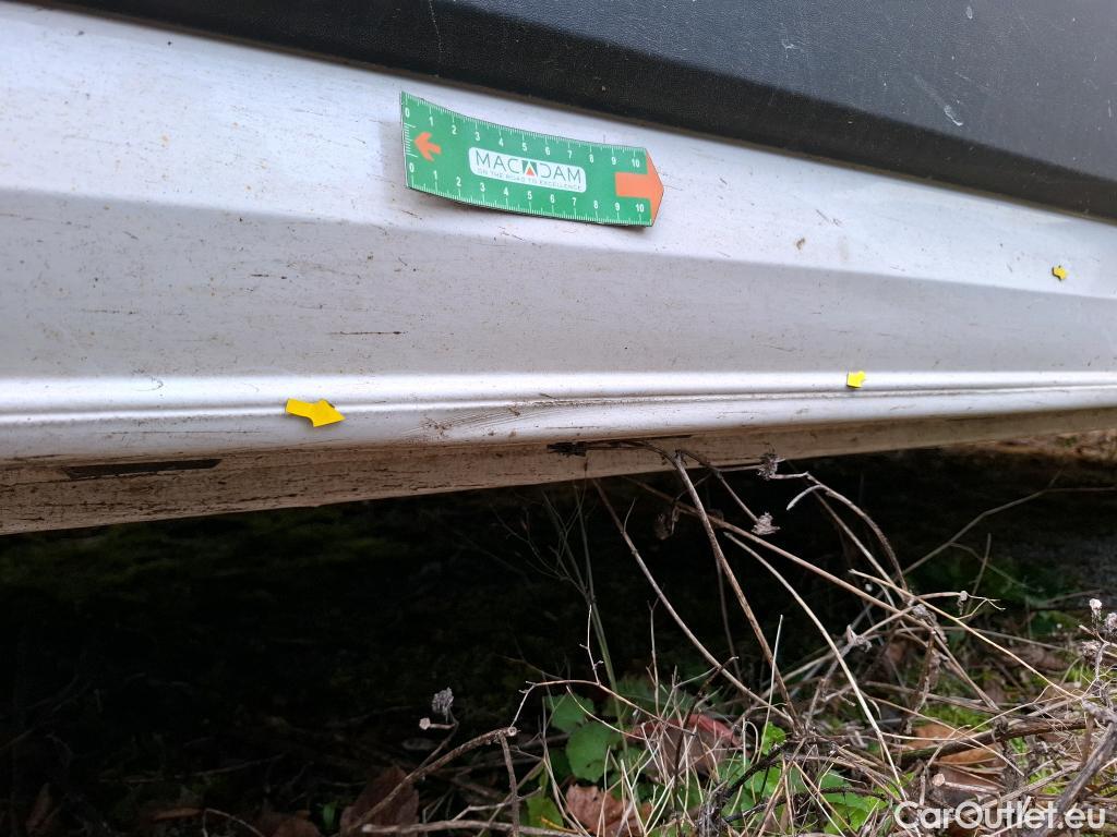  Volkswagen  Crafter VOLKSWAGEN  / 2017 / 4P / Fourgon tôlé 2.0 TDI 140 35 L3H3 4MO Procab Busi Line #2