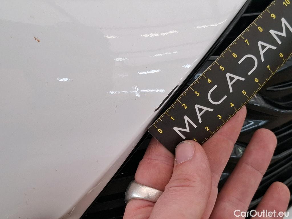  Toyota  Yaris TOYOTA  Hybride 5p Berline 1.5 VVT-I HYBRID France Business #33