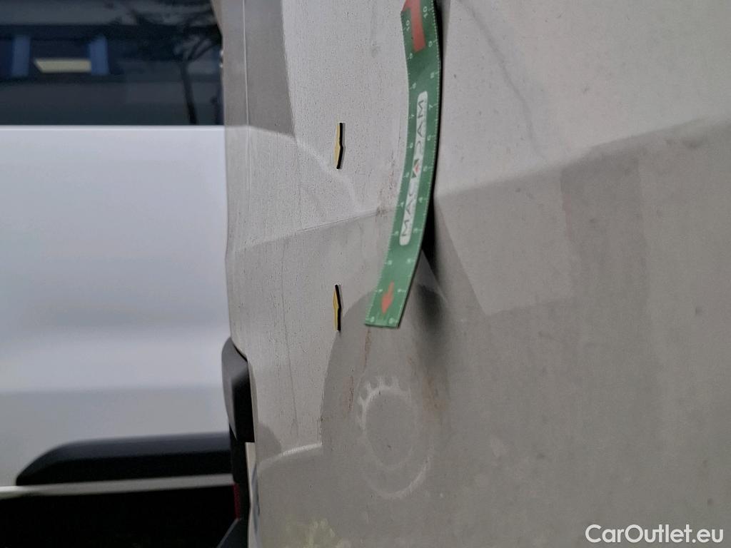  Volkswagen  Crafter VOLKSWAGEN  / 2017 / 4P / Fourgon tôlé 2.0 TDI 140 35 L3H3 4MO Procab Busi Line #44