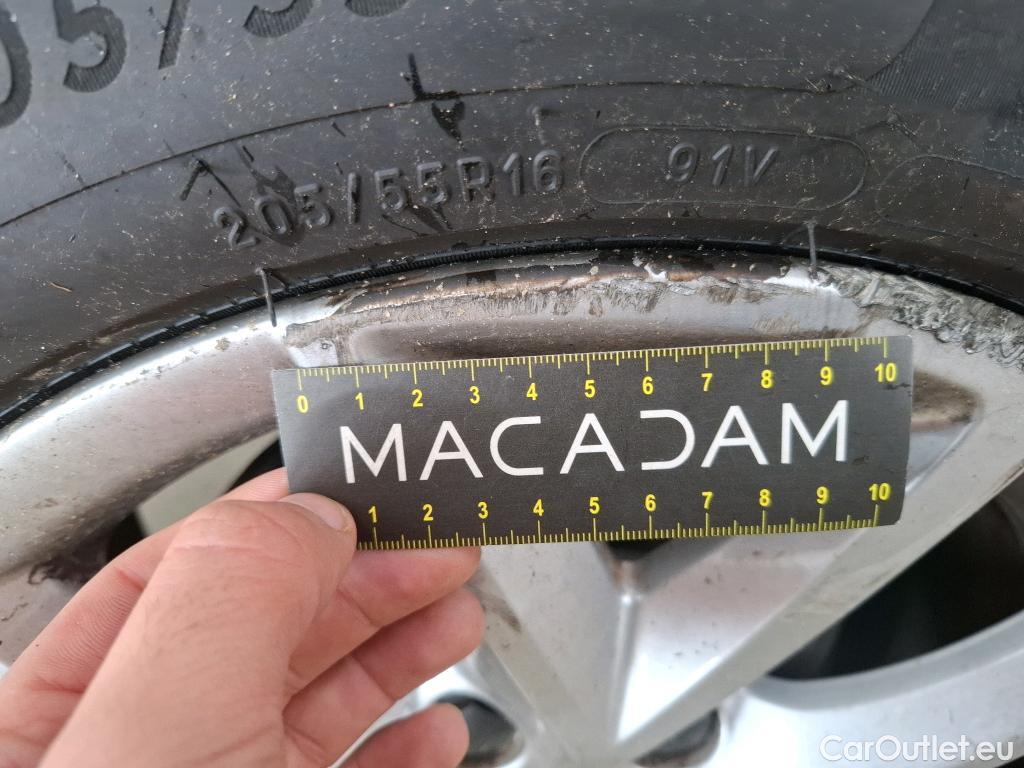  Seat  Leon SEAT  Sportstourer / 2020 / 5P / Break 2.0 TDI 150 DSG S&S Style Business #69