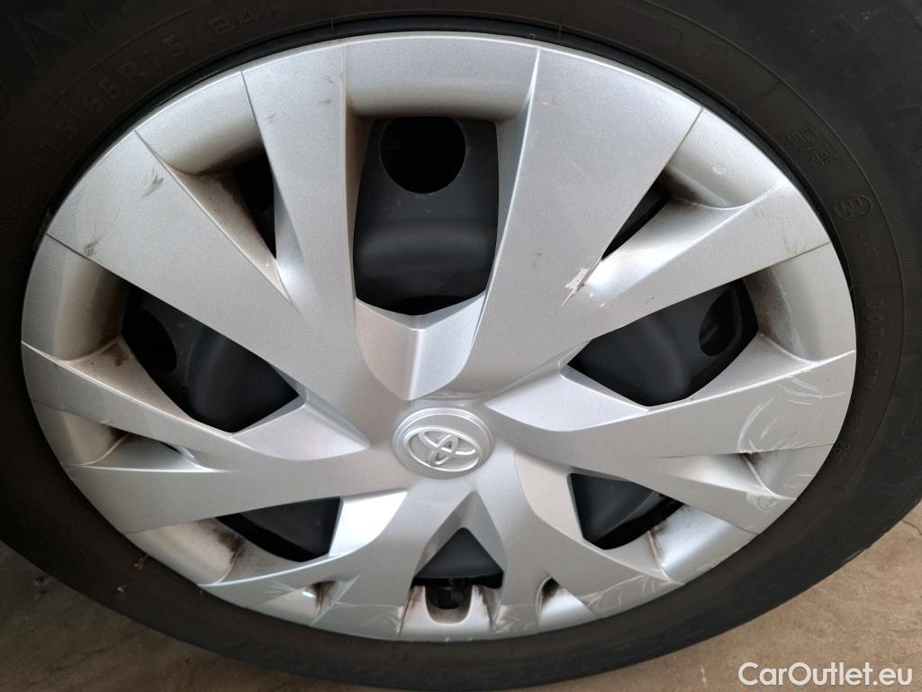  Toyota  Yaris TOYOTA  Hybride 5p Berline 1.5 VVT-I HYBRID France Business #41