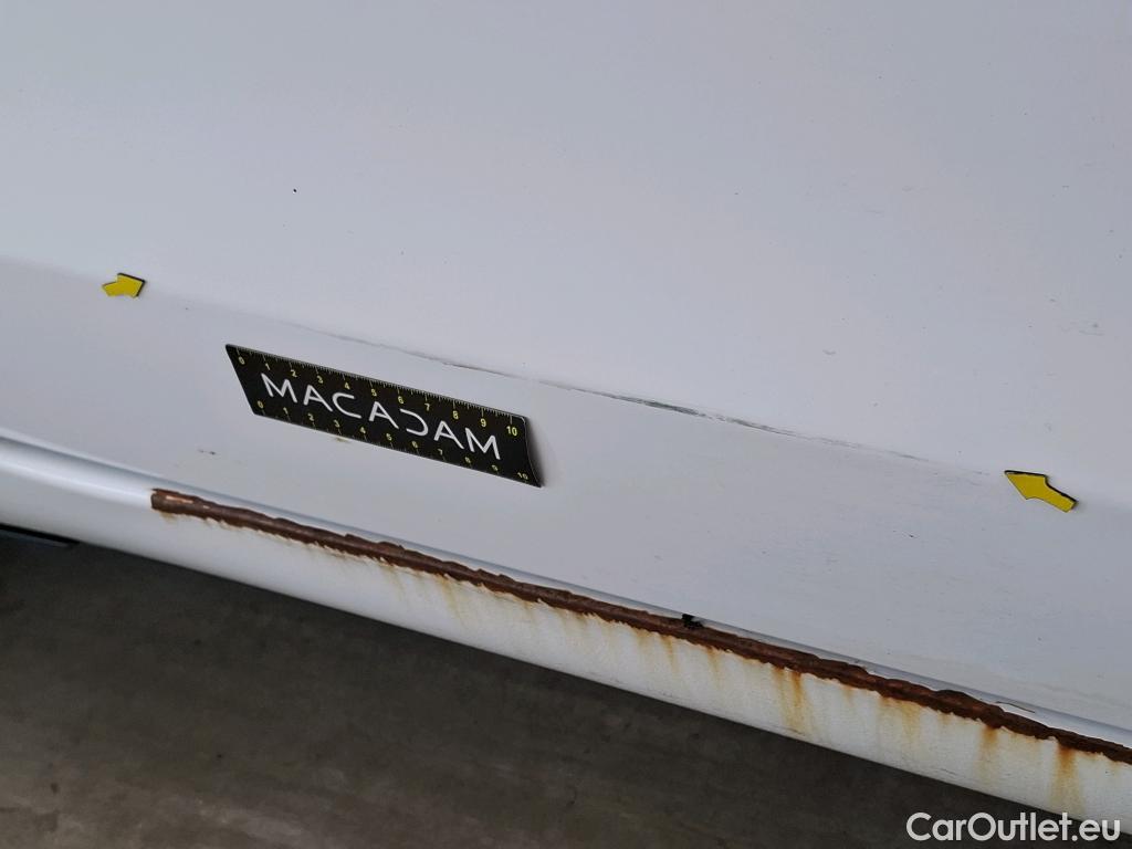  Toyota  Yaris TOYOTA  Hybride 5p Berline 1.5 VVT-I HYBRID France Business #29