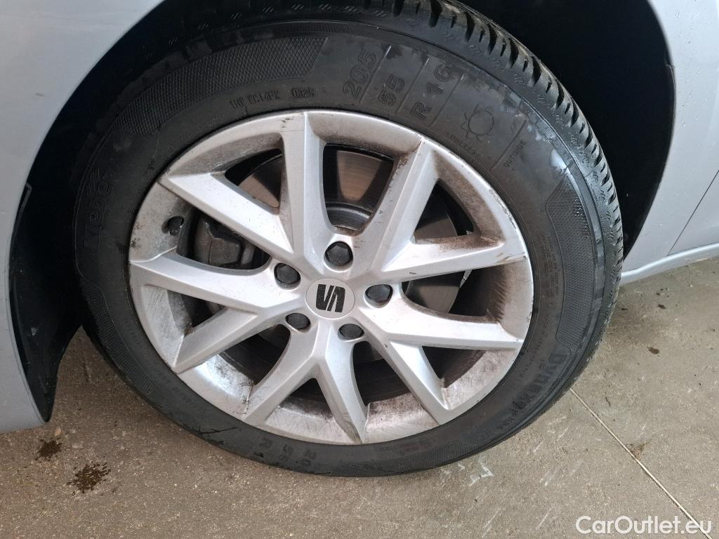  Seat  Leon SEAT  Sportstourer / 2020 / 5P / Break 2.0 TDI 150 DSG S&S Style Business #1