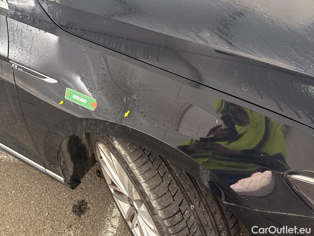  Volkswagen  Passat VOLKSWAGEN  / 2019 / 4P / Berline 2.0 TDI EVO SCR 200 4WD DSG7 R LINE #32