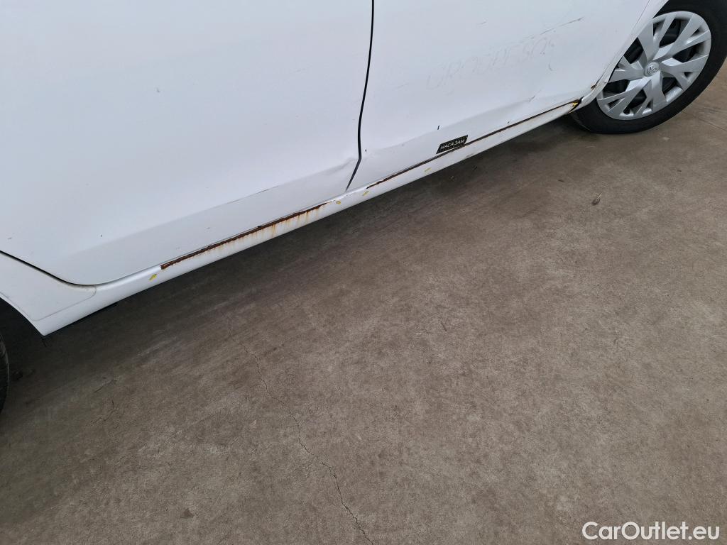  Toyota  Yaris TOYOTA  Hybride 5p Berline 1.5 VVT-I HYBRID France Business #17