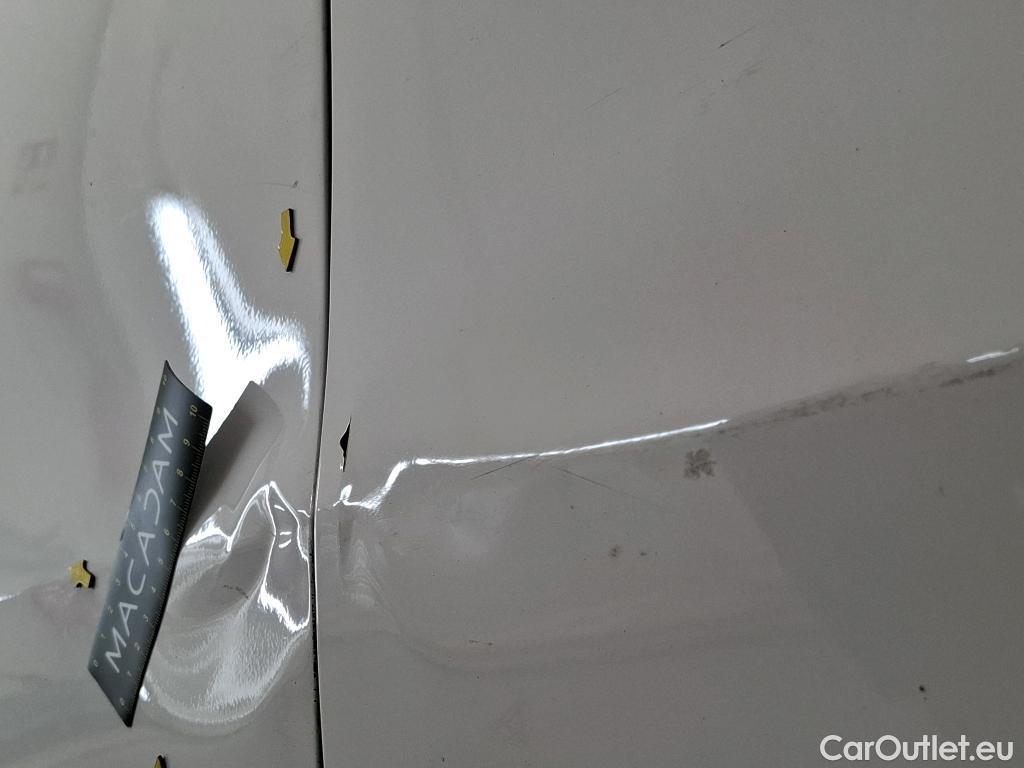  Toyota  Yaris TOYOTA  Hybride 5p Berline 1.5 VVT-I HYBRID France Business #28