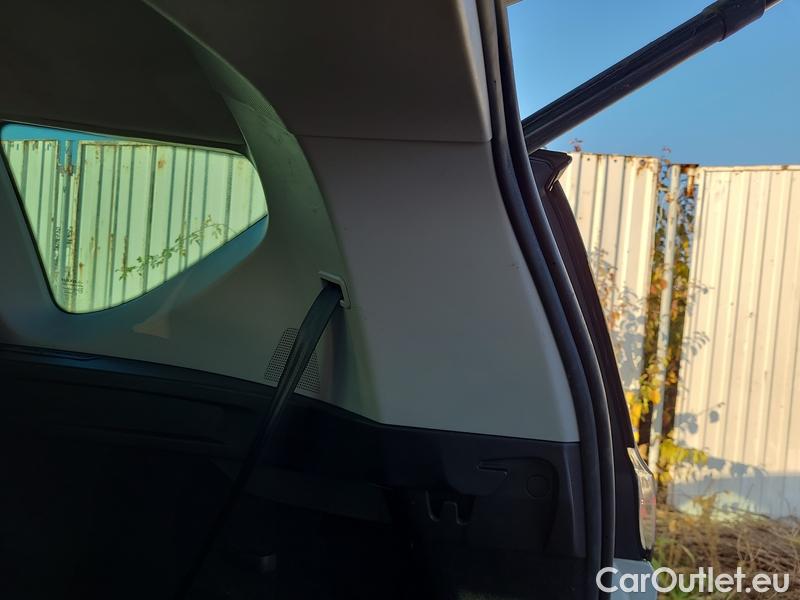  Renault  Espace  5 (2015)  1.8TCe 225 InitParis AT #9