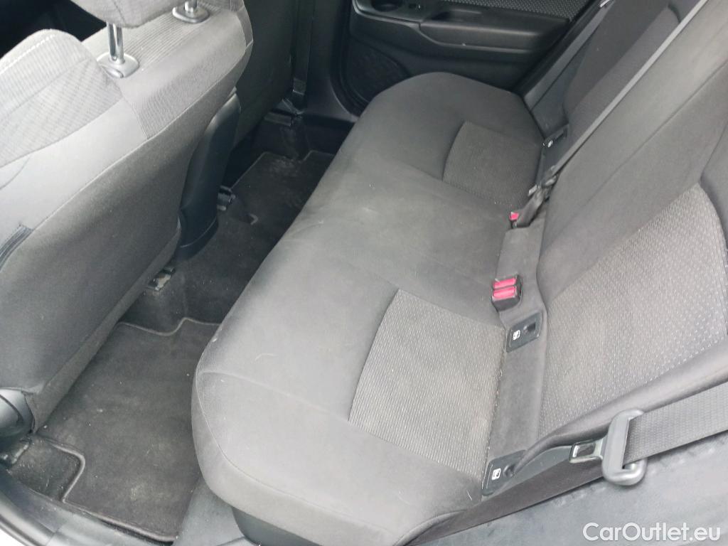  Toyota  C-HR TOYOTA  / 2016 / 5P / todoterreno 1.8 125H Advance (CX) #4