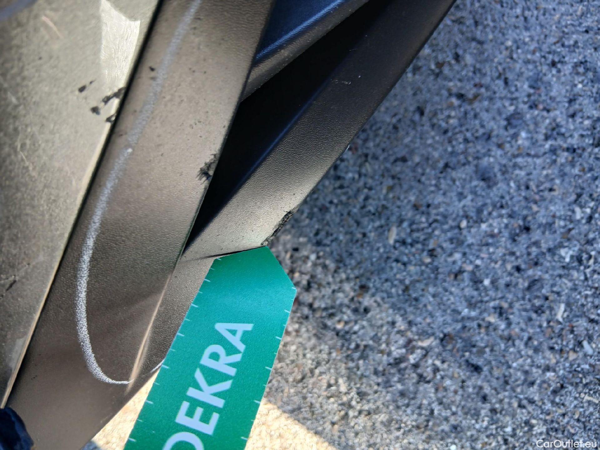  Nissan  Qashqai NISSAN  / 2021 / 5P / todoterreno DIG-T 116kW (158CV) mHEV Xtronic Acenta (AC) #8