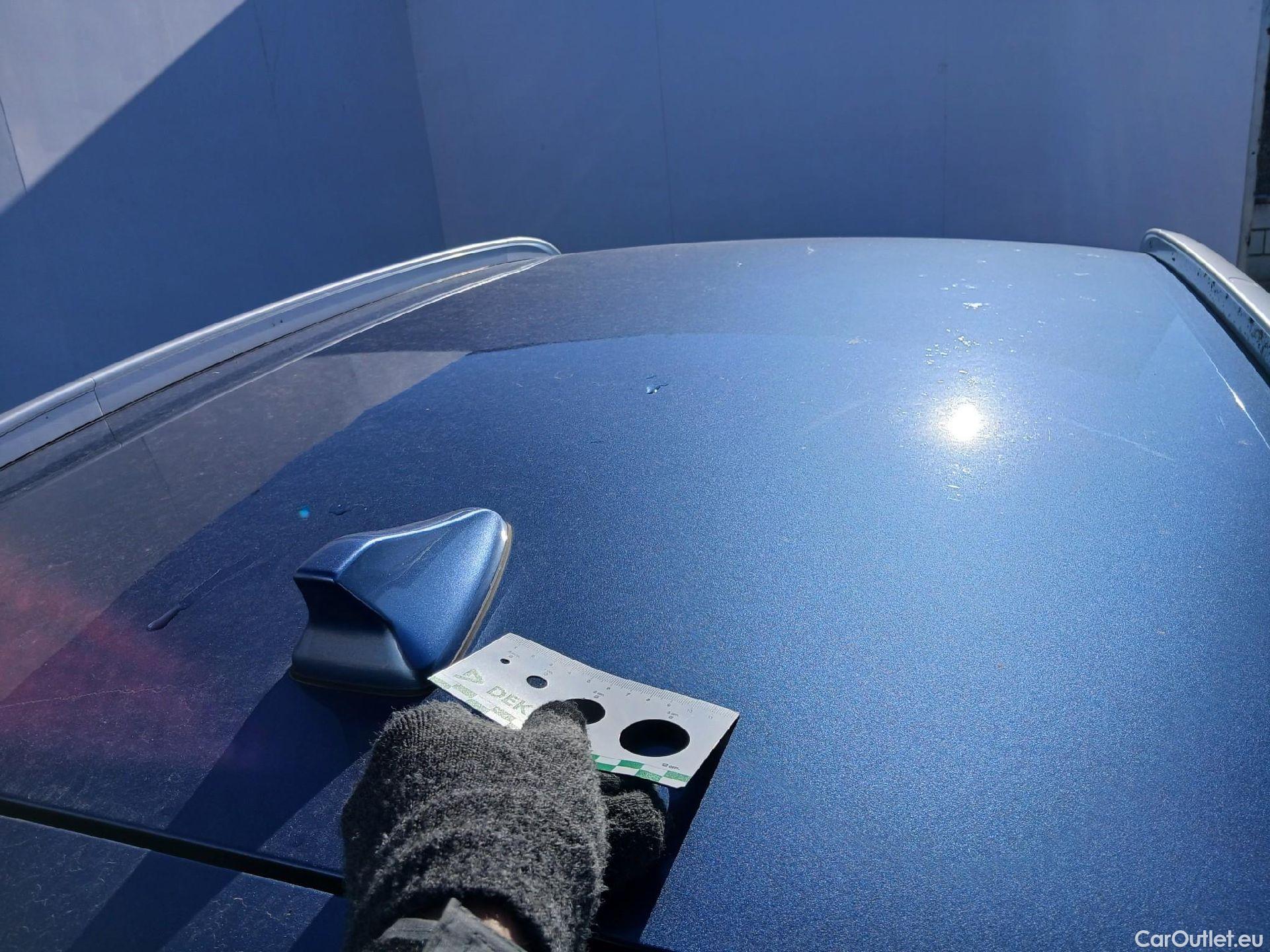  KIA  Niro KIA  / 2019 / 5P / crossover 1.6 GDi HEV 104kW (141CV) Drive #15