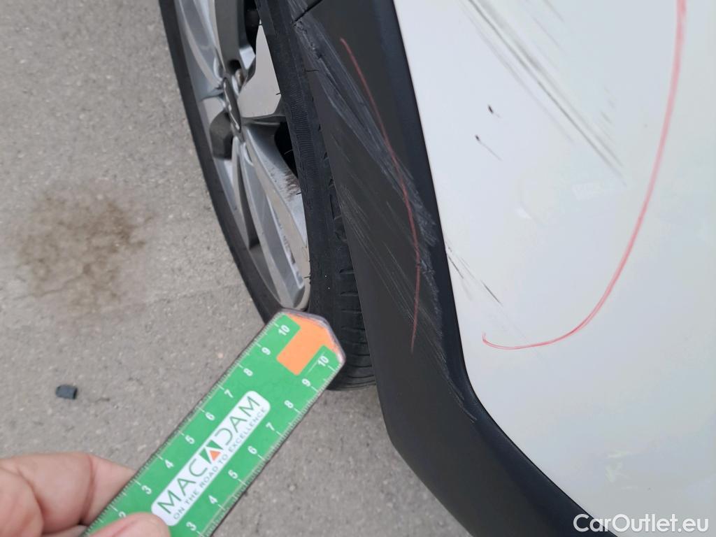  KIA  STONIC KIA  / 2017 / 5P / todoterreno 1.0 T-GDi 88kW (120CV) MHEV iMT Drive #21