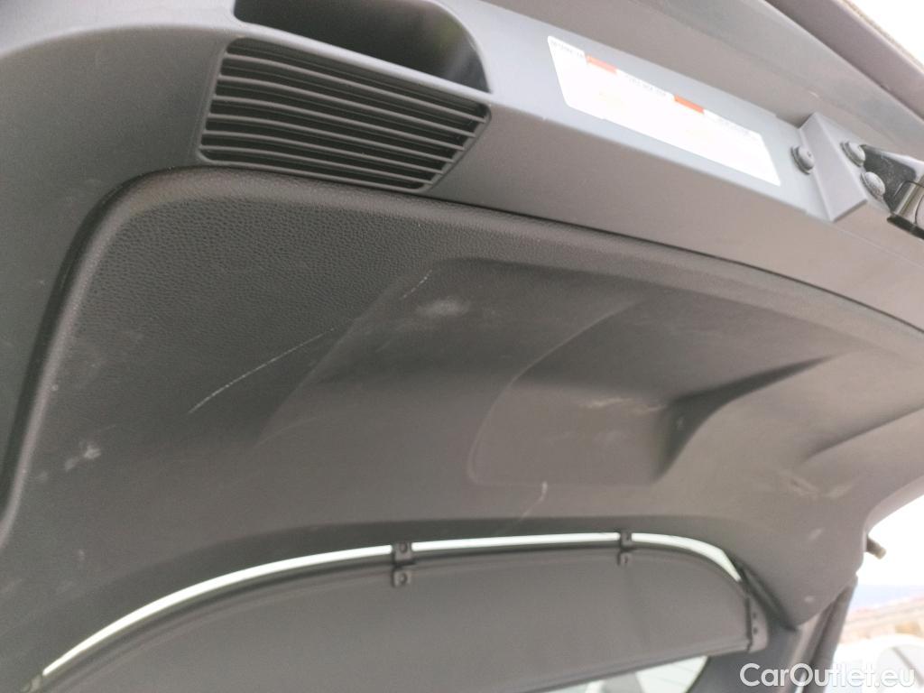  Toyota  Corolla TOYOTA  / 2019 / 5P / familiar 2.0 180H ADVANCE E-CVT TOURING SPORT #14