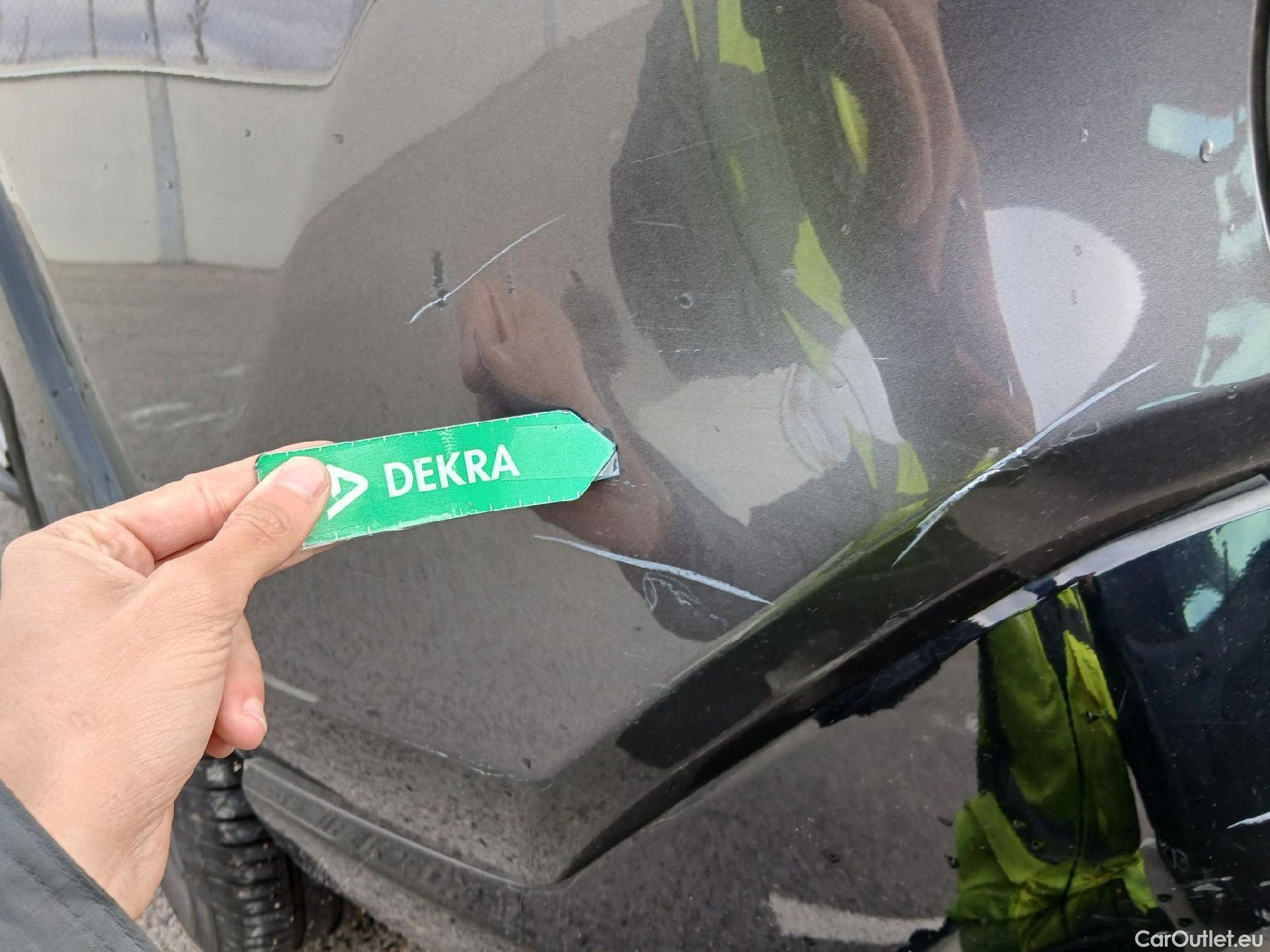  Toyota  RAV4 TOYOTA  / 2018 / 5P / todoterreno 2.5l 220H Style #22