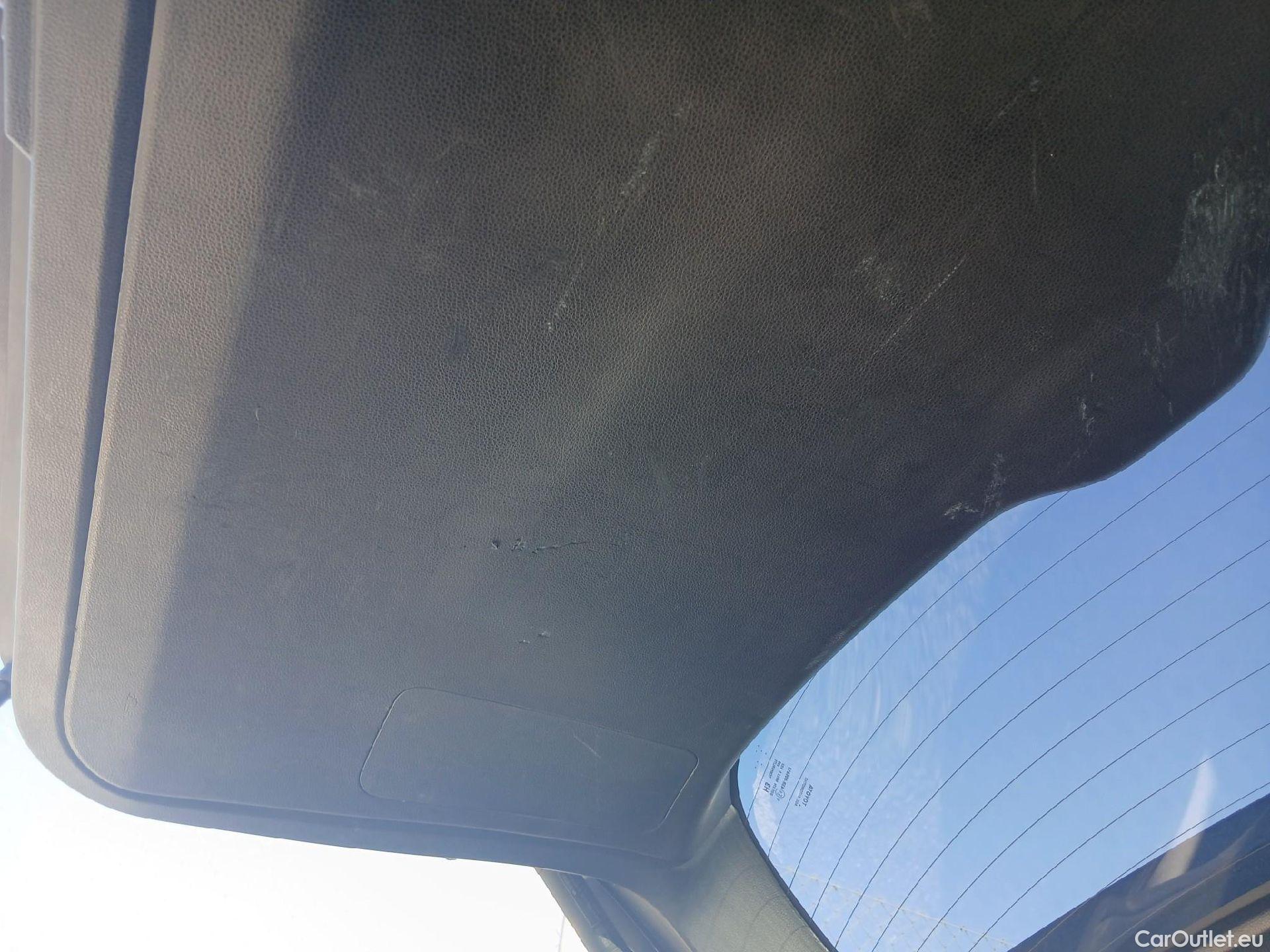  Toyota  Highlander TOYOTA  / 2021 / 5P / todoterreno 2.5 Advance P. Metalizada #3