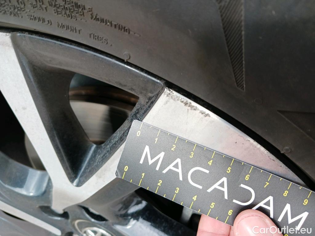  Toyota  C-HR TOYOTA  / 2016 / 5P / todoterreno 1.8 125H Advance (CX) #10