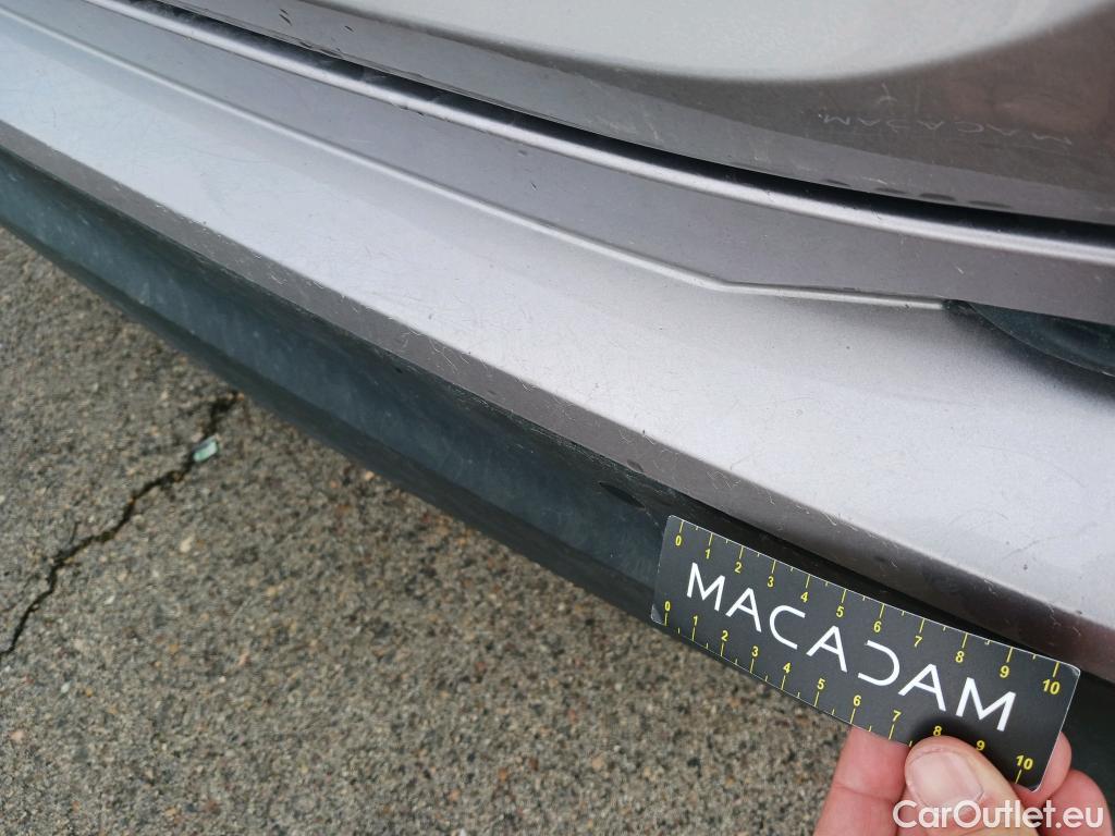  Toyota  C-HR TOYOTA  / 2016 / 5P / todoterreno 1.8 125H Advance (CX) #12