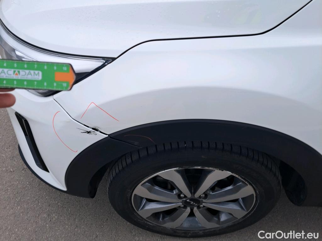  KIA  STONIC KIA  / 2017 / 5P / todoterreno 1.0 T-GDi 88kW (120CV) MHEV iMT Drive #3