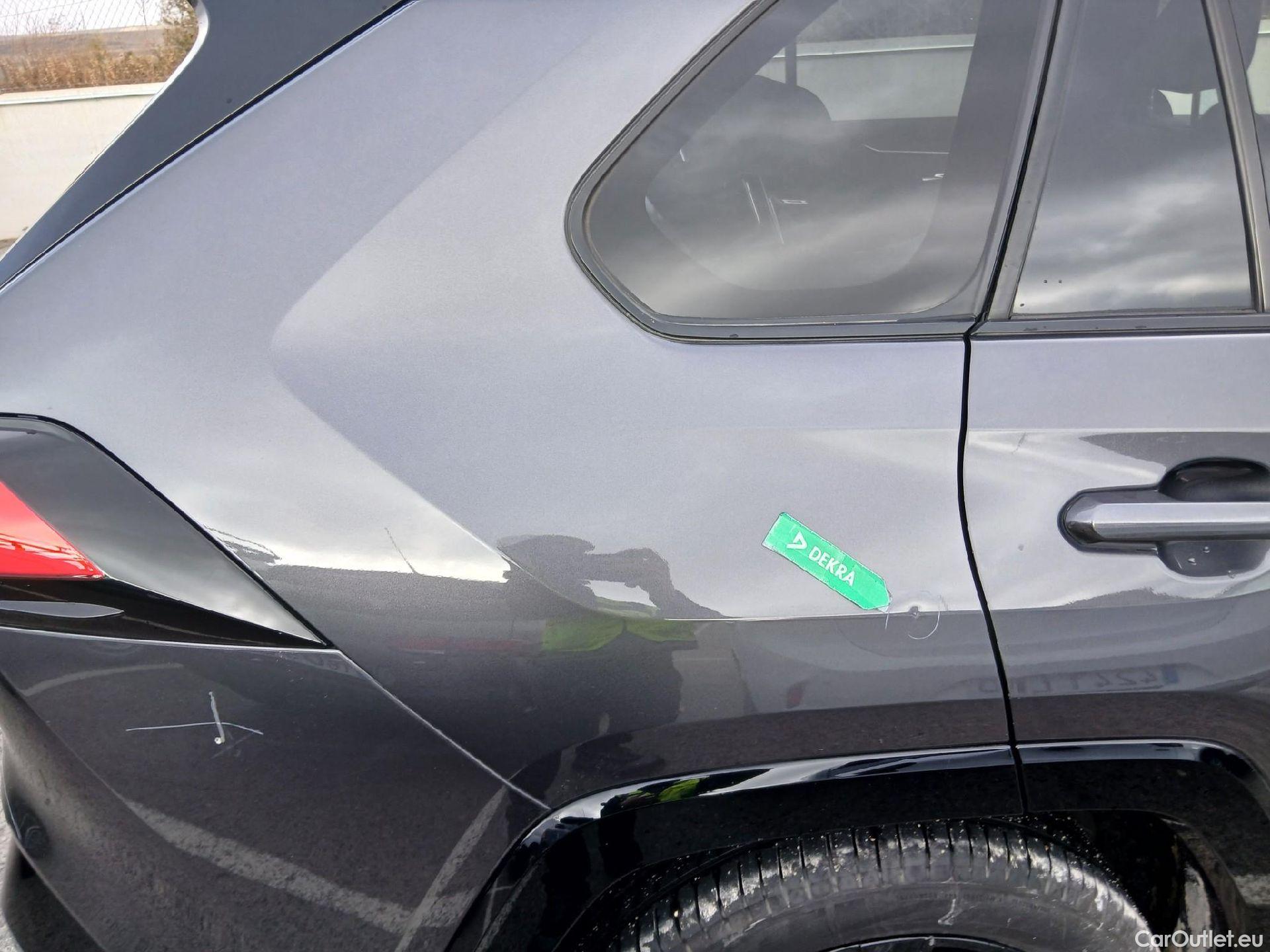  Toyota  RAV4 TOYOTA  / 2018 / 5P / todoterreno 2.5l 220H Style #34