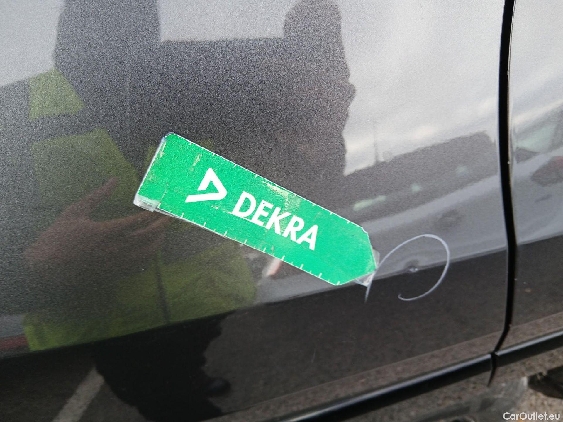  Toyota  RAV4 TOYOTA  / 2018 / 5P / todoterreno 2.5l 220H Style #35