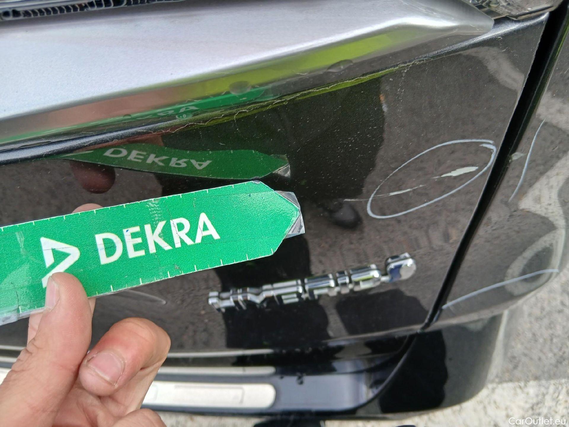  Toyota  RAV4 TOYOTA  / 2018 / 5P / todoterreno 2.5l 220H Style #29