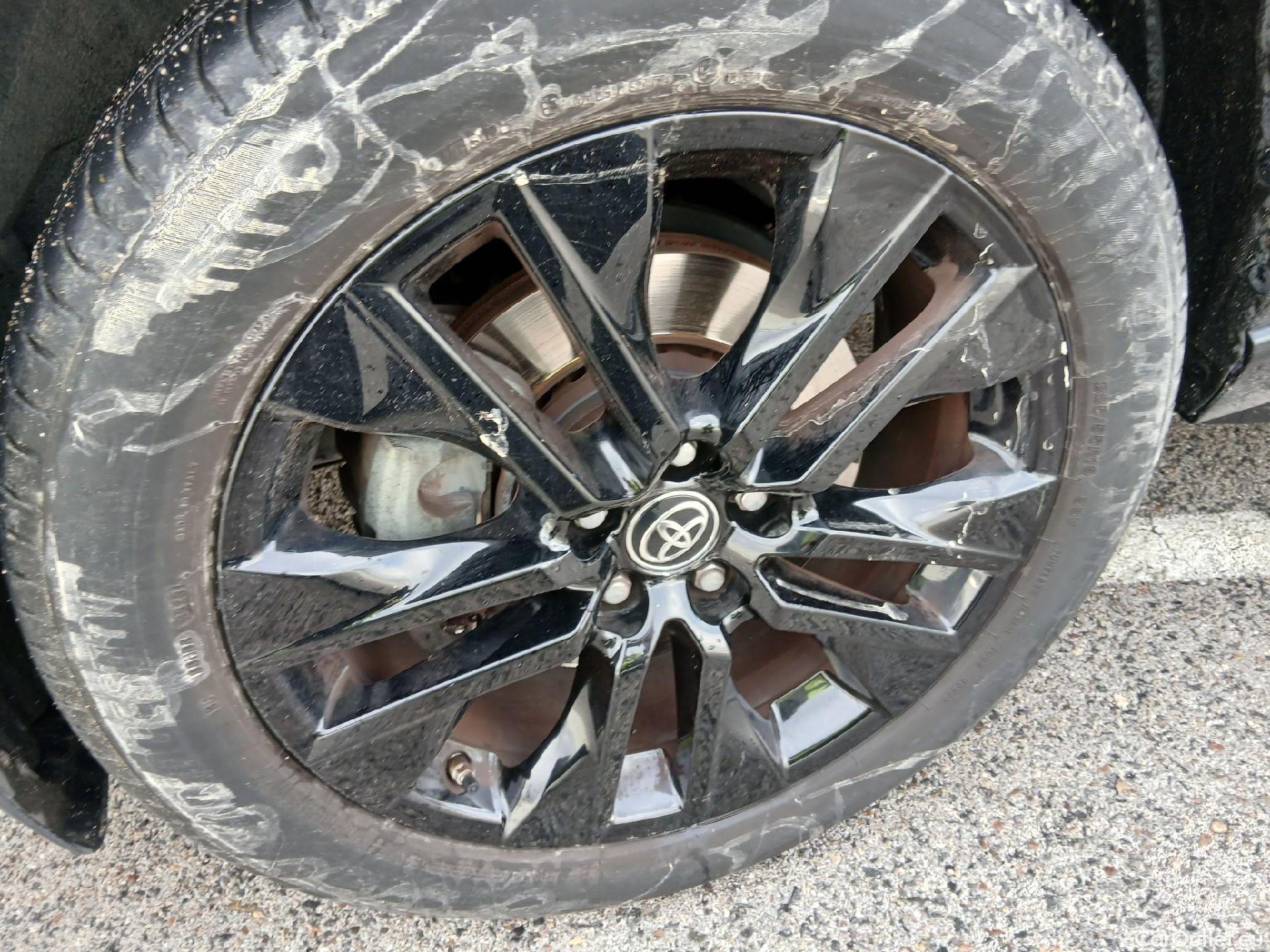  Toyota  RAV4 TOYOTA  / 2018 / 5P / todoterreno 2.5l 220H Style #13