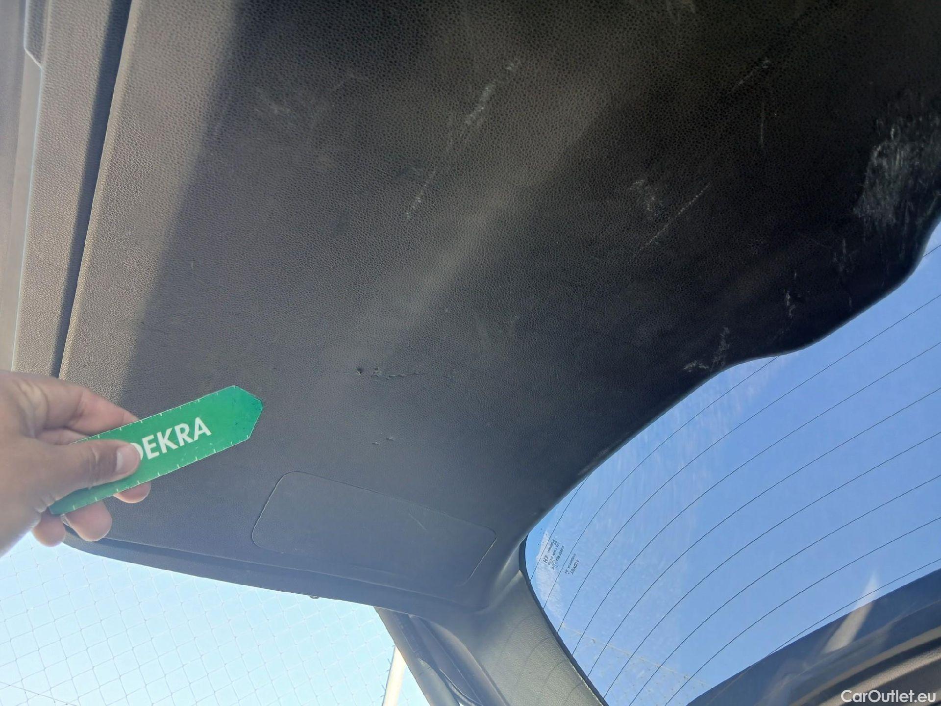  Toyota  Highlander TOYOTA  / 2021 / 5P / todoterreno 2.5 Advance P. Metalizada #4