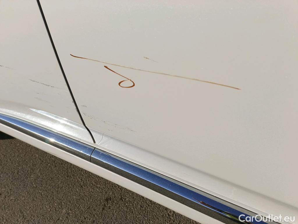  Mitsubishi  Outlander MITSUBISHI  / 2015 / 5P / todoterreno 2.4 PHEV Kaiteki Auto 4WD #10