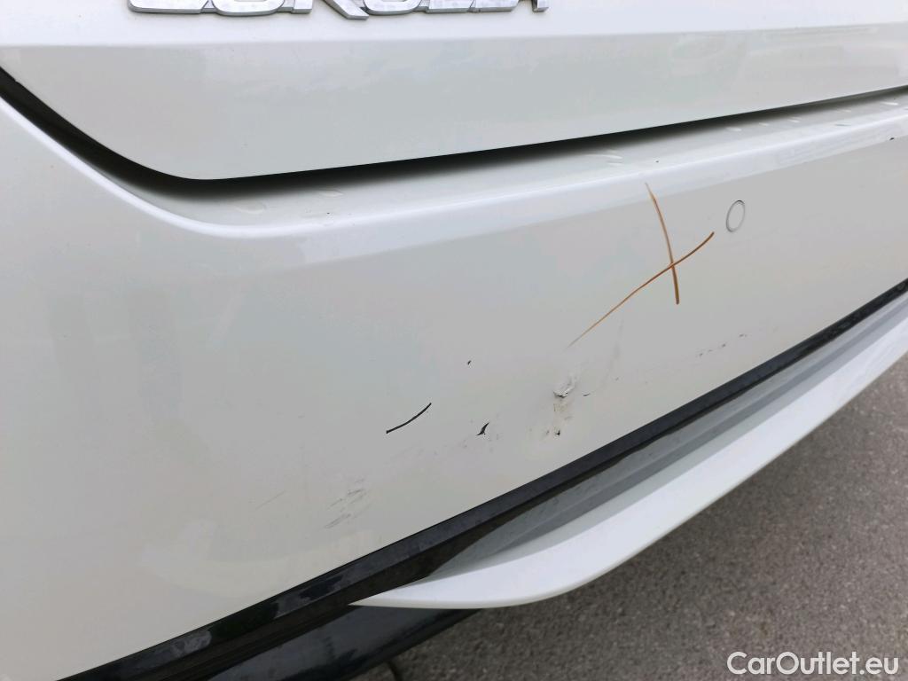  Toyota  Corolla TOYOTA  / 2019 / 5P / familiar 2.0 180H ADVANCE E-CVT TOURING SPORT #7