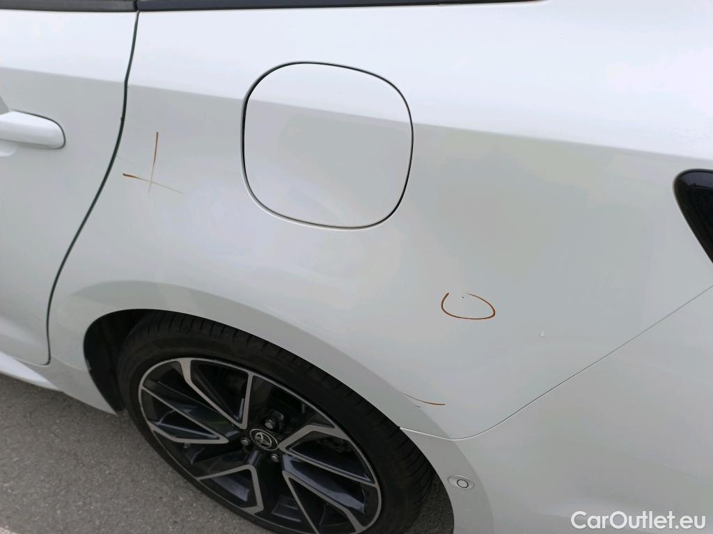  Toyota  Corolla TOYOTA  / 2019 / 5P / familiar 2.0 180H ADVANCE E-CVT TOURING SPORT #8