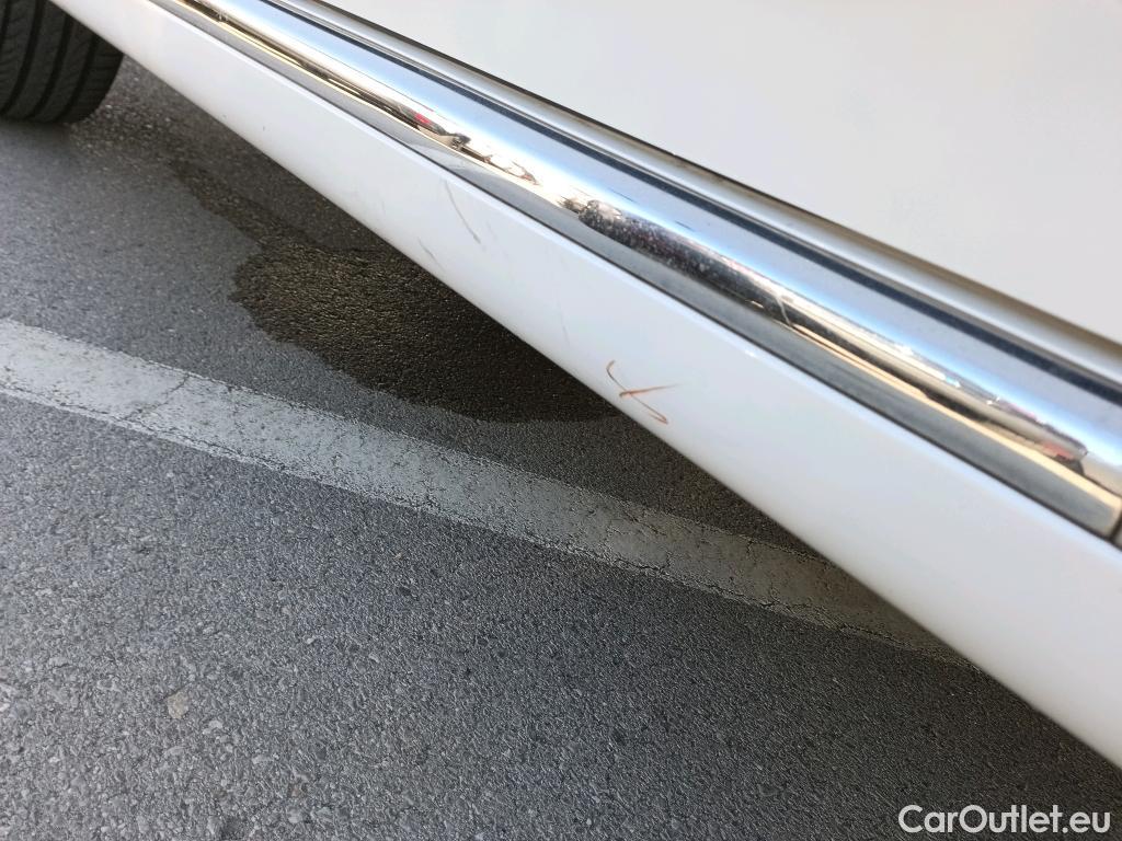  Mitsubishi  Outlander MITSUBISHI  / 2015 / 5P / todoterreno 2.4 PHEV Kaiteki Auto 4WD #15