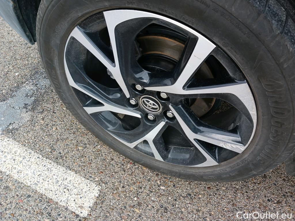  Toyota  C-HR TOYOTA  / 2016 / 5P / todoterreno 1.8 125H Advance (CX) #1