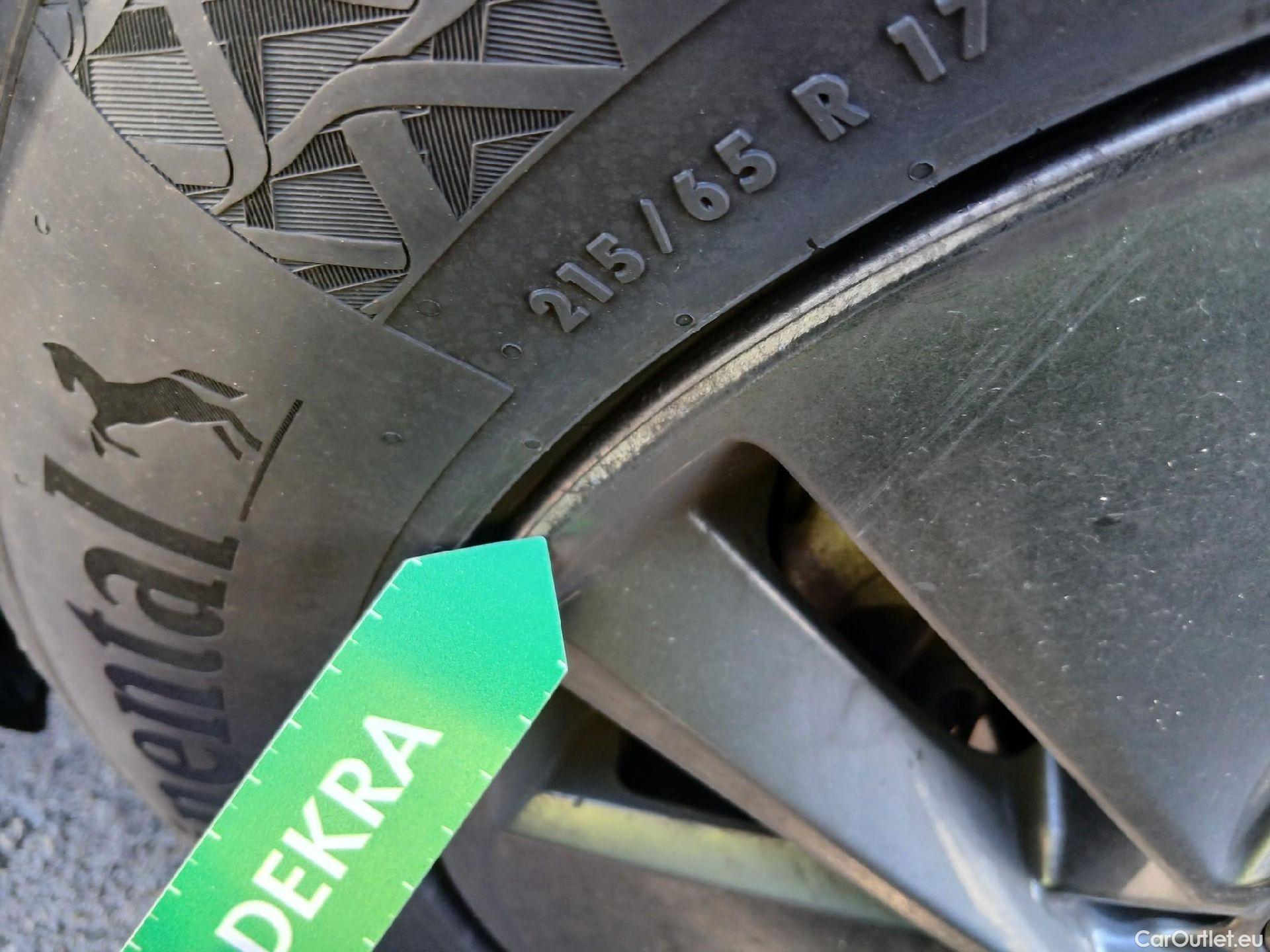  Nissan  Qashqai NISSAN  / 2021 / 5P / todoterreno DIG-T 116kW (158CV) mHEV Xtronic Acenta (AC) #2