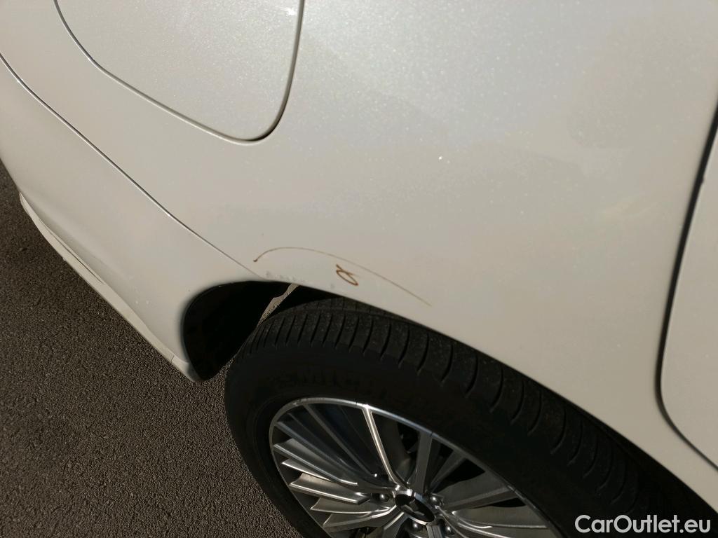  Mitsubishi  Outlander MITSUBISHI  / 2015 / 5P / todoterreno 2.4 PHEV Kaiteki Auto 4WD #13