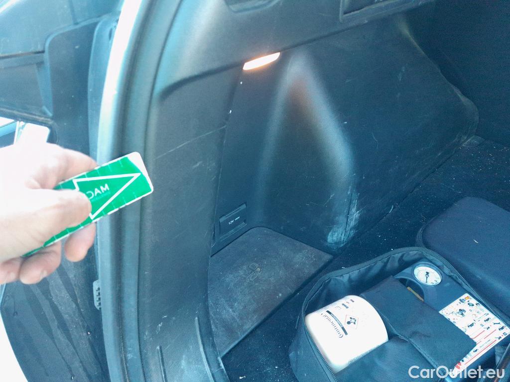  Hyundai  Tucson HYUNDAI  / 2020 / 5P / todoterreno 1.6 TGDI PHEV 195kW Tecno Sky Auto 4x4 #31