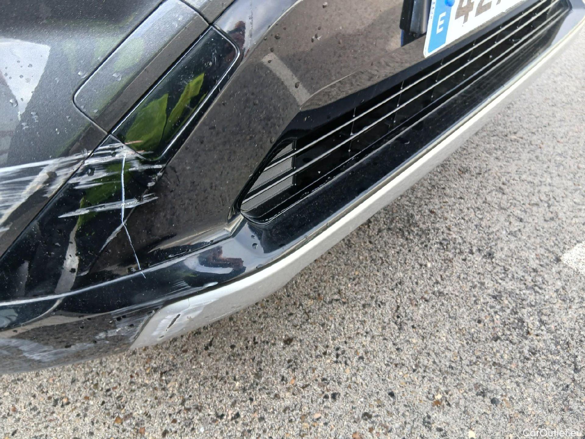  Toyota  RAV4 TOYOTA  / 2018 / 5P / todoterreno 2.5l 220H Style #10