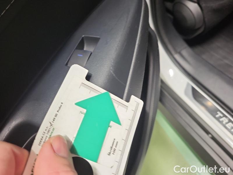  Toyota  Corolla  (E21) (2019)  TS 1.8Hyb.Trek AT #8