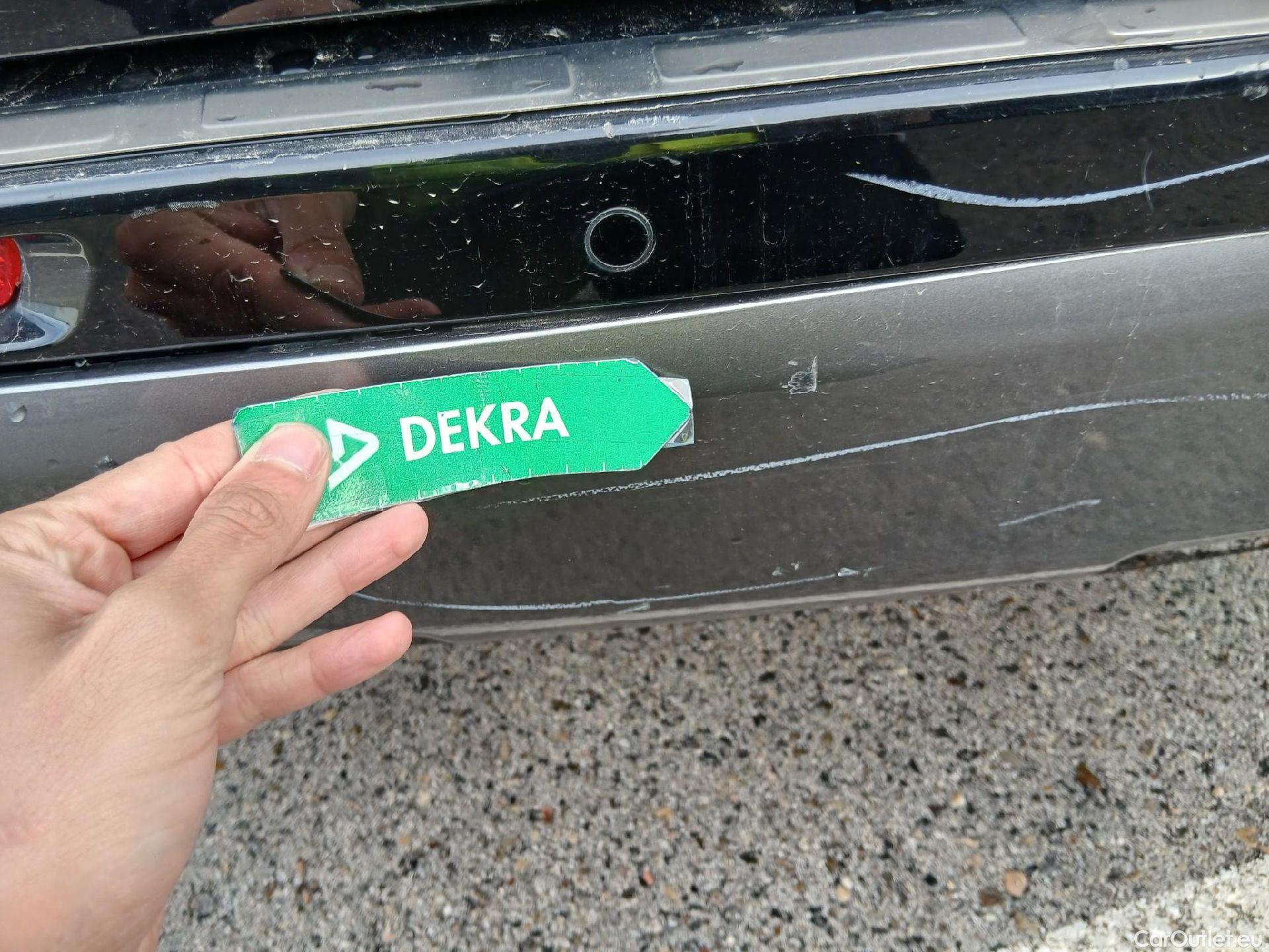  Toyota  RAV4 TOYOTA  / 2018 / 5P / todoterreno 2.5l 220H Style #30