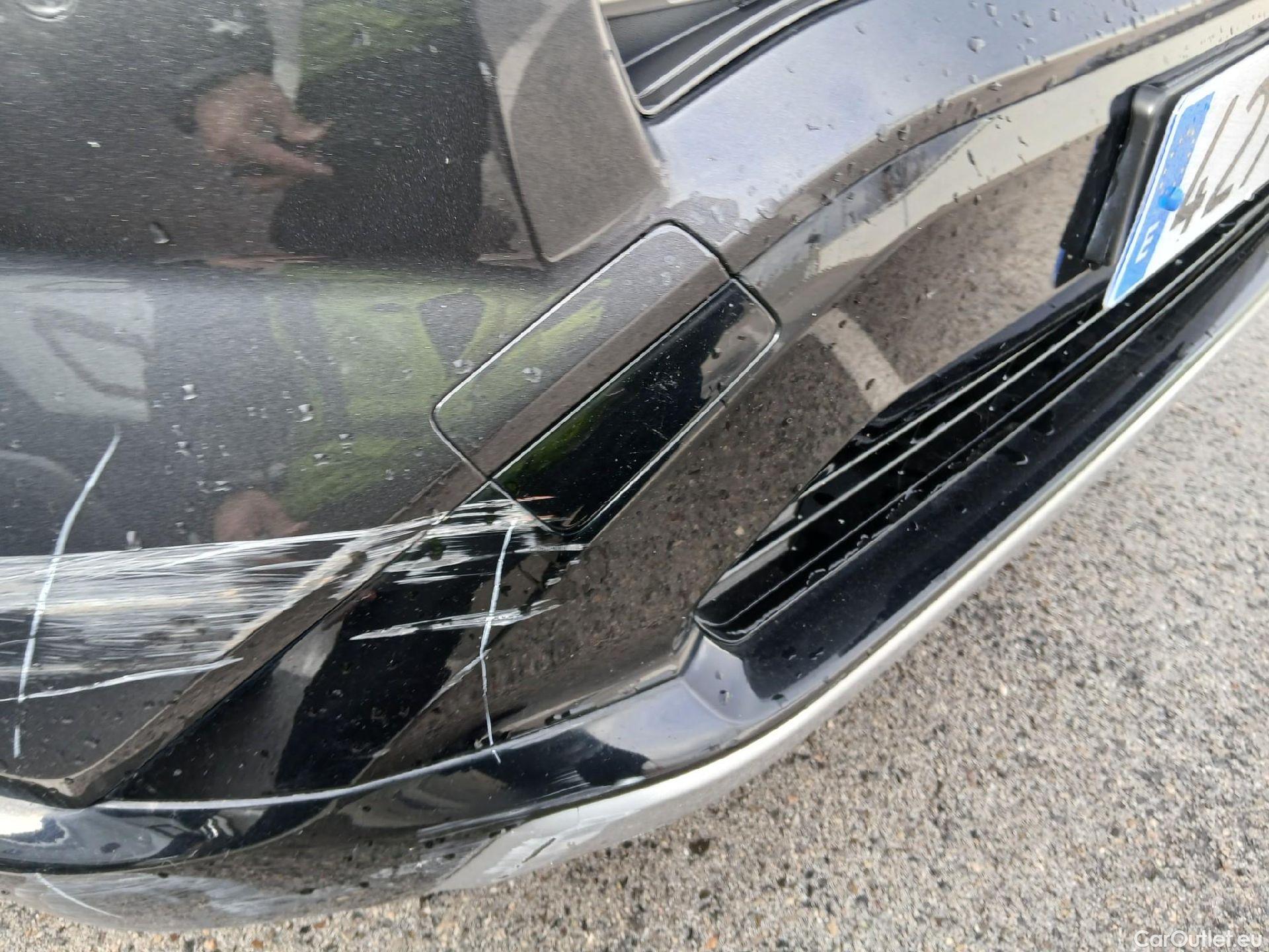  Toyota  RAV4 TOYOTA  / 2018 / 5P / todoterreno 2.5l 220H Style #8