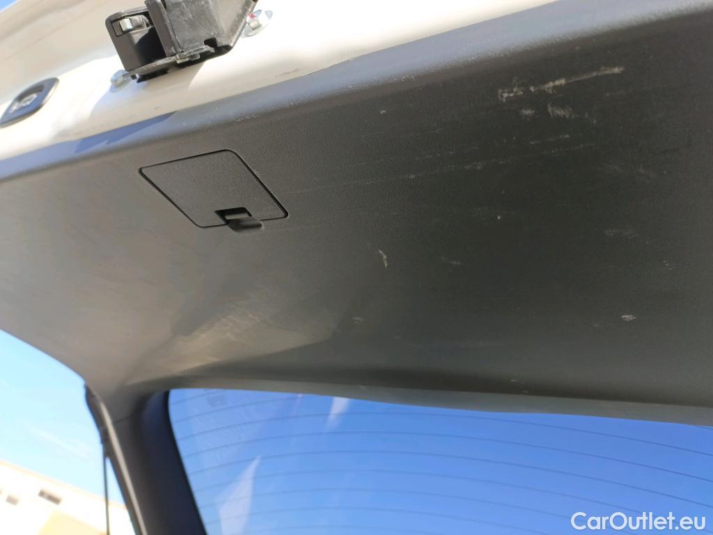  Mitsubishi  Outlander MITSUBISHI  / 2015 / 5P / todoterreno 2.4 PHEV Kaiteki Auto 4WD #22