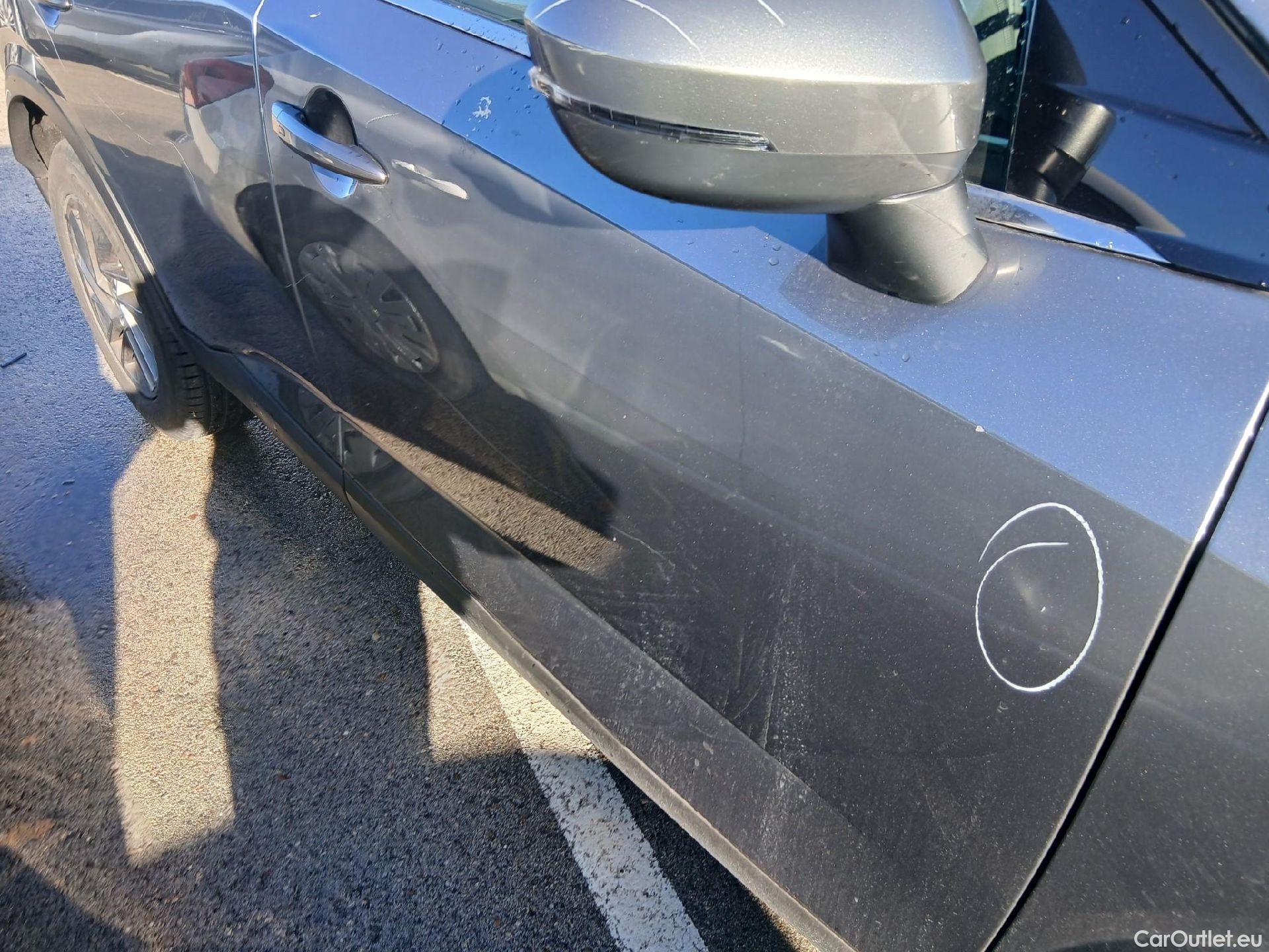  Nissan  Qashqai NISSAN  / 2021 / 5P / todoterreno DIG-T 116kW (158CV) mHEV Xtronic Acenta (AC) #26