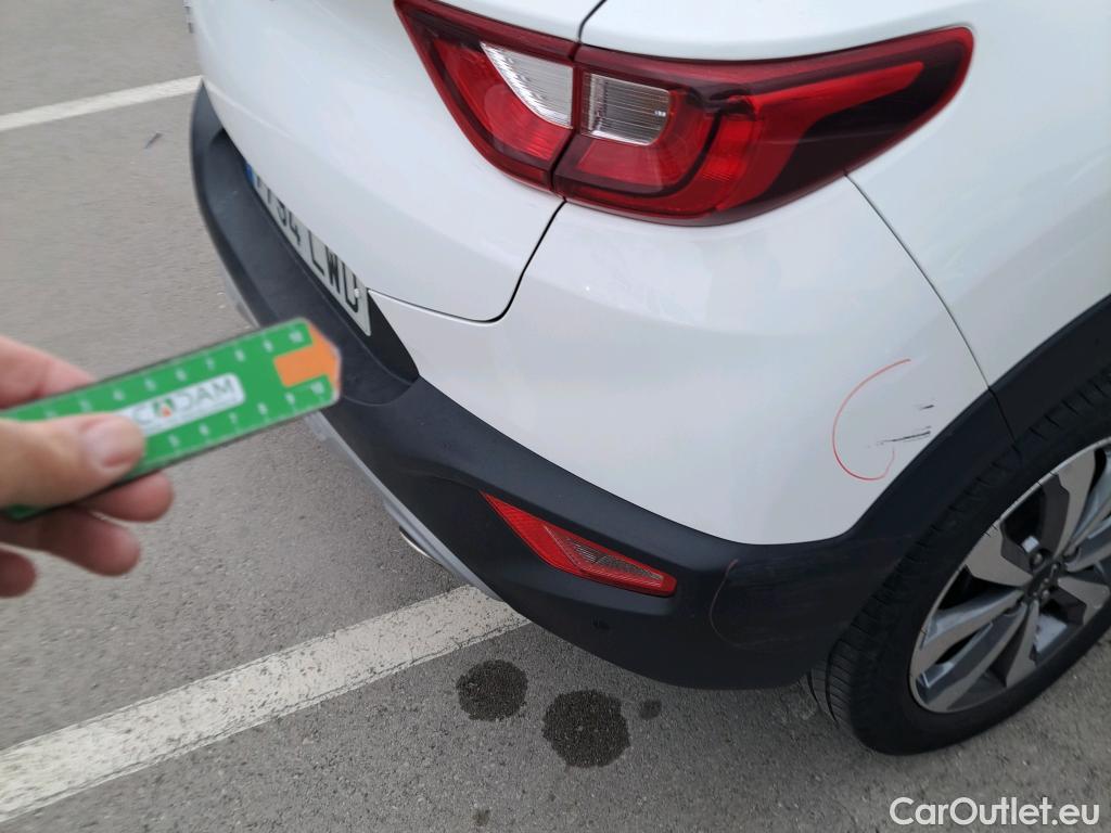  KIA  STONIC KIA  / 2017 / 5P / todoterreno 1.0 T-GDi 88kW (120CV) MHEV iMT Drive #22