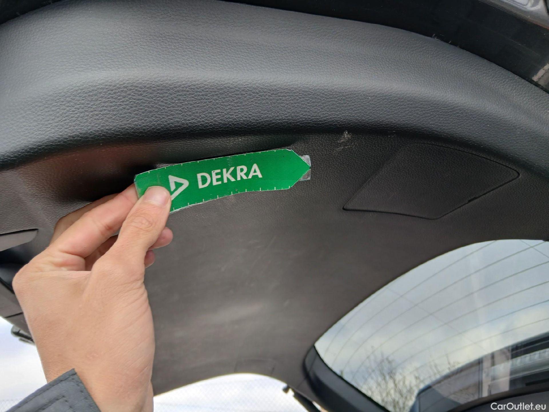  Toyota  RAV4 TOYOTA  / 2018 / 5P / todoterreno 2.5l 220H Style #33