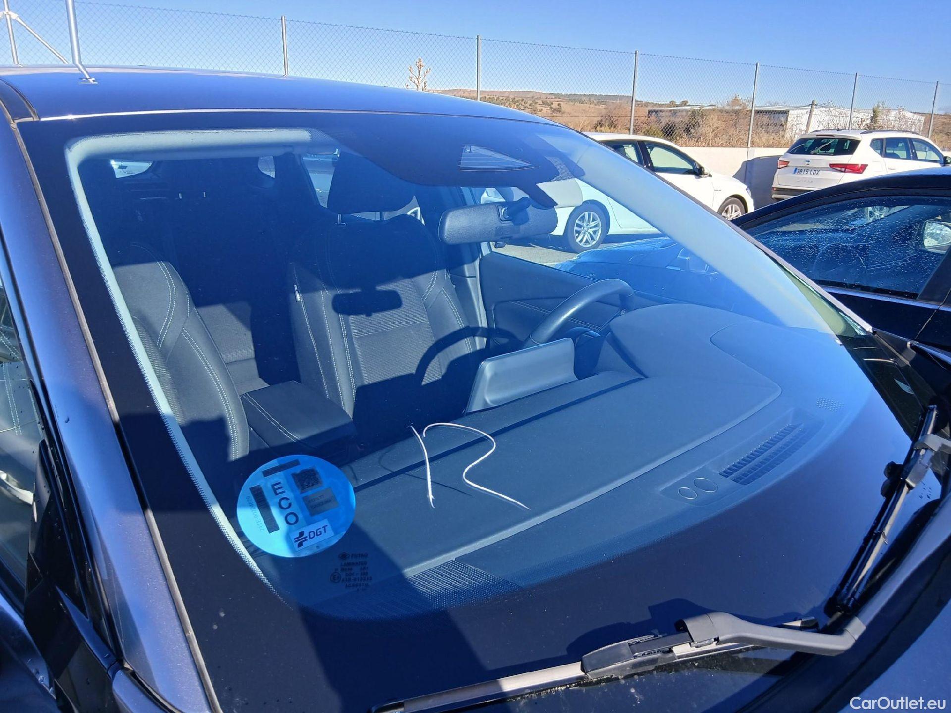  Nissan  Qashqai NISSAN  / 2021 / 5P / todoterreno DIG-T 116kW (158CV) mHEV Xtronic Acenta (AC) #7