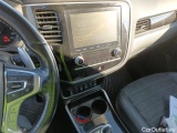 Mitsubishi  Outlander MITSUBISHI  / 2015 / 5P / todoterreno 2.4 PHEV Kaiteki Auto 4WD #15