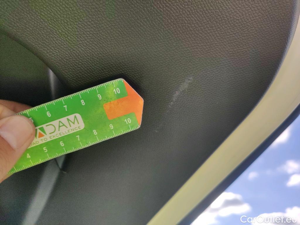  Peugeot  2008 PEUGEOT  / 2019 / 5P / todoterreno Active Pack BlueHDI 81kW (110CV) #16