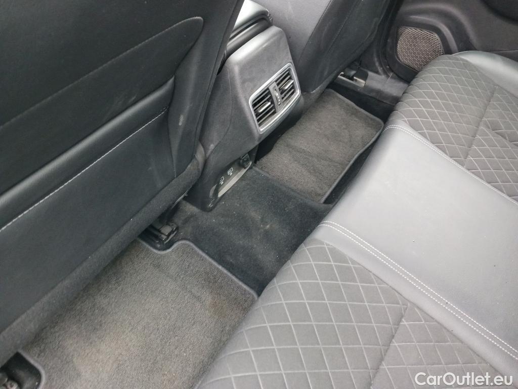  Renault  Kadjar RENAULT  / 2019 / 5P / crossover Zen GPF TCe 103kW (140CV) EDC (AC) #9