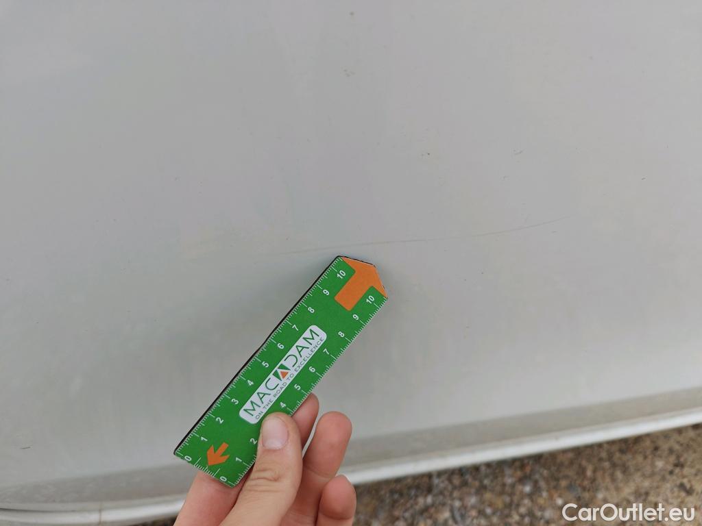  Toyota  Yaris TOYOTA  / 2017 / 5P / berlina con portón 1.5 100H Active Tech #10