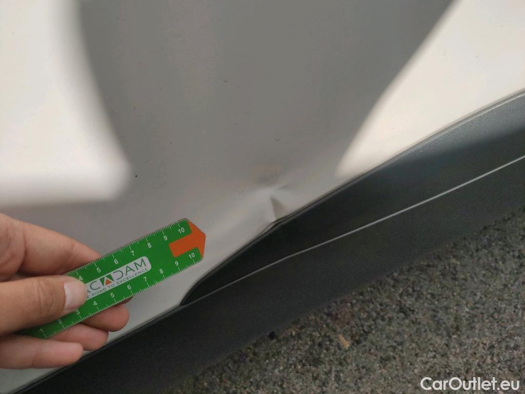  Peugeot  2008 PEUGEOT  / 2019 / 5P / todoterreno Active Pack BlueHDI 81kW (110CV) #6